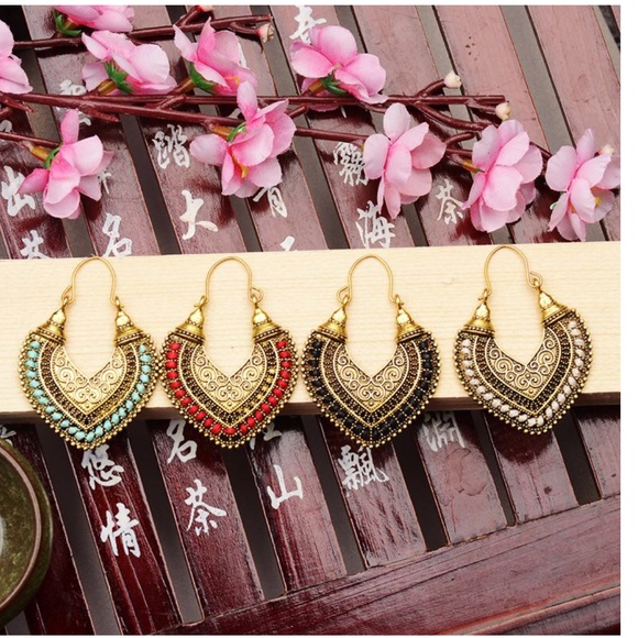 3/$15 sale‼️Beautiful ethnic Earrings boho style - Picture 4 of 4